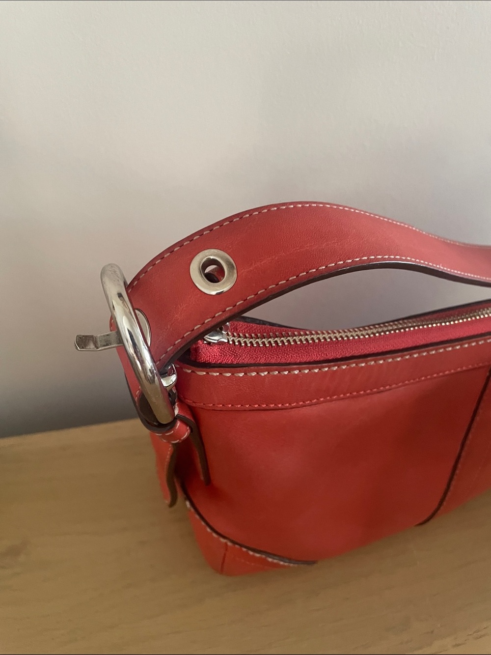 Coach EastWest Z14700 Leather Bag - Picture 11 of 12